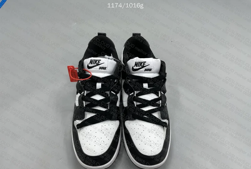 Nike Dunk Disrupt 2 Panda - Batch GT JMDY