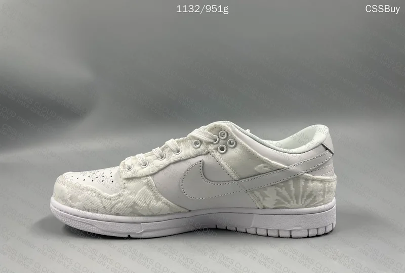 Nike Dunk Give Her Flowers 4