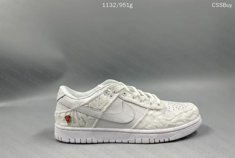 Nike Dunk Give Her Flowers 5