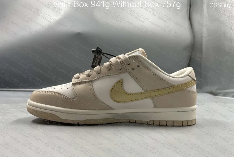 Nike Dunk 'Gold Swoosh'