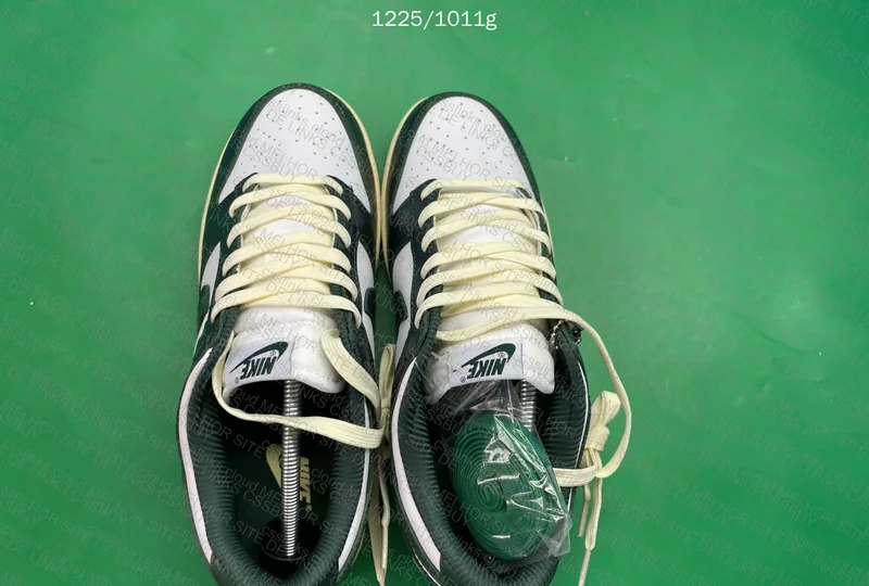 Nike Dunk Green Coconut Milk 4