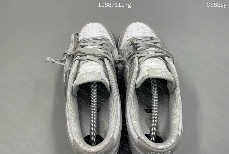 Nike dunk grey fog Batch M 2