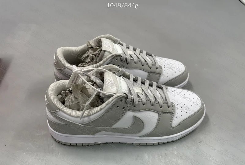Nike dunk Grey White