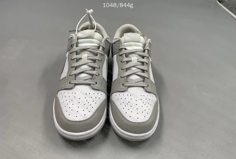 Nike dunk Grey White 3