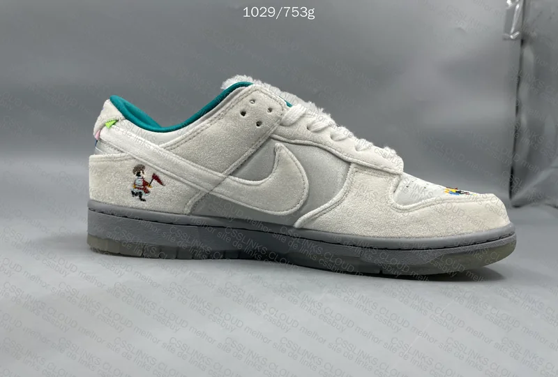 Nike Dunk Ice 5