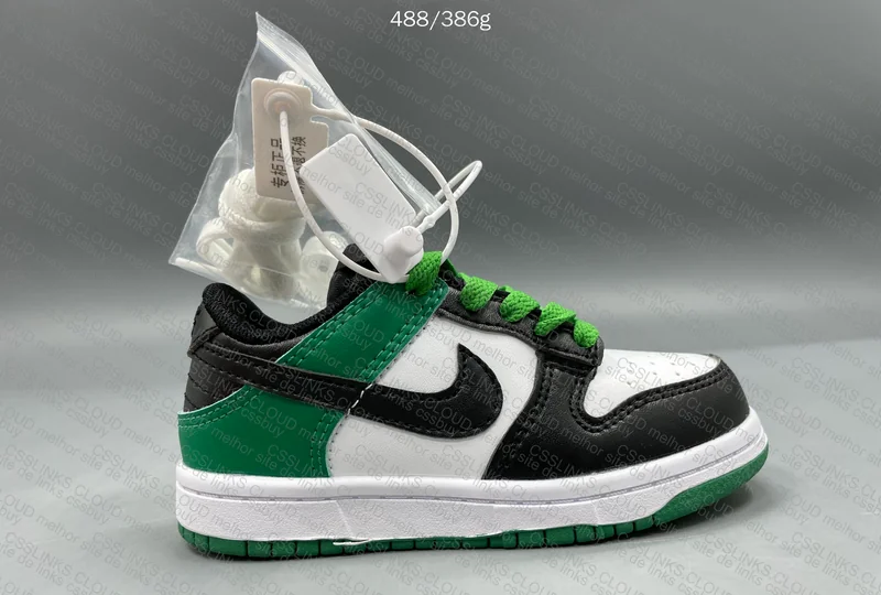 Nike Dunk - Kids 7