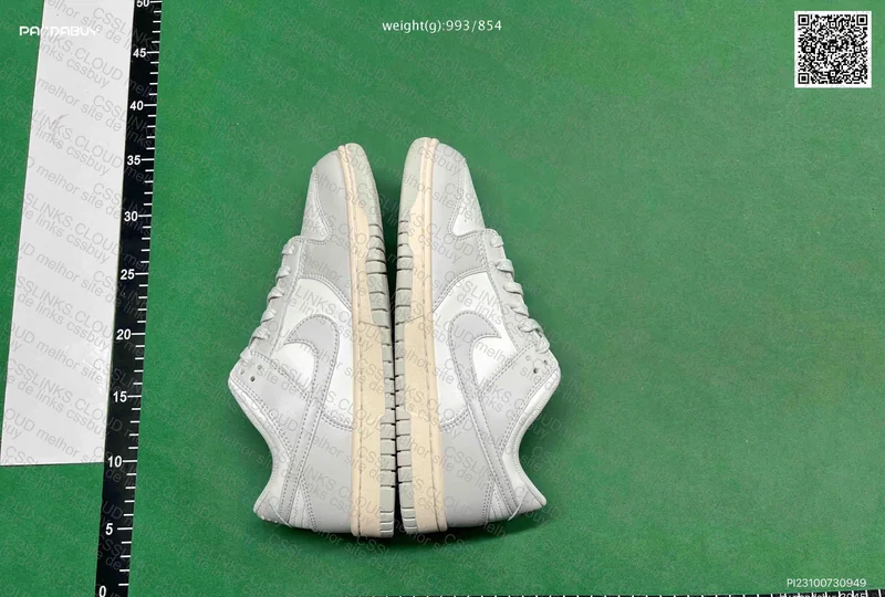 Nike Dunk Light Bone 5