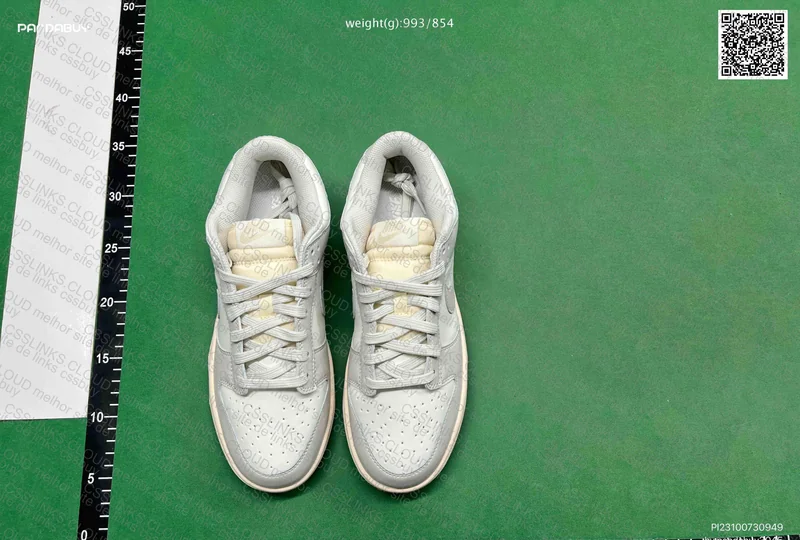 Nike Dunk Light Bone 6
