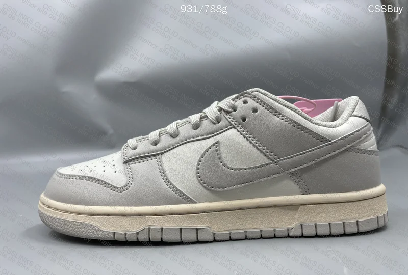 Nike Dunk Light Bone 2