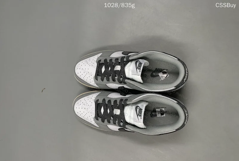Nike Dunk Light Smoke 4