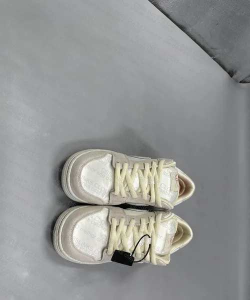Nike Dunk Low City of Love - GT Sale