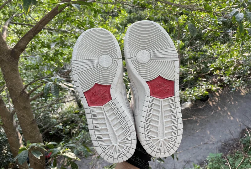 Nike Dunk Low “City of Love” - GT Sale 5
