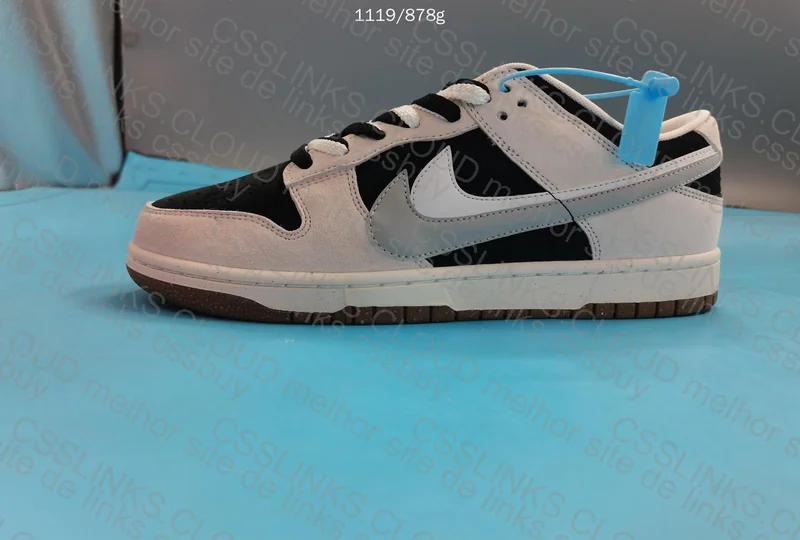 Nike Dunk Low Double Swoosh 4