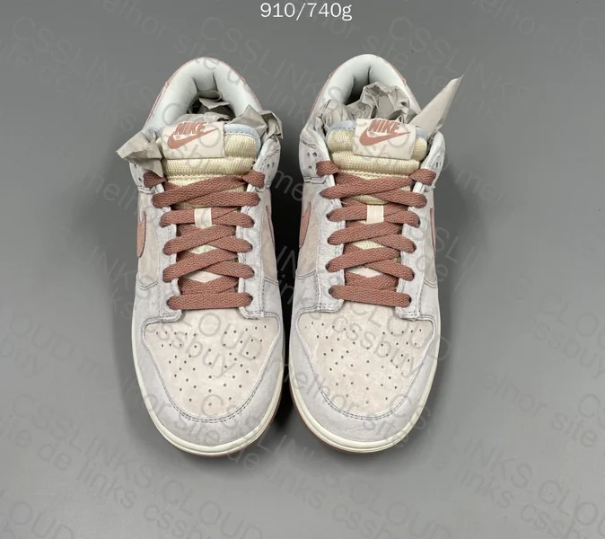 Nike Dunk Low "Fossil Rose"