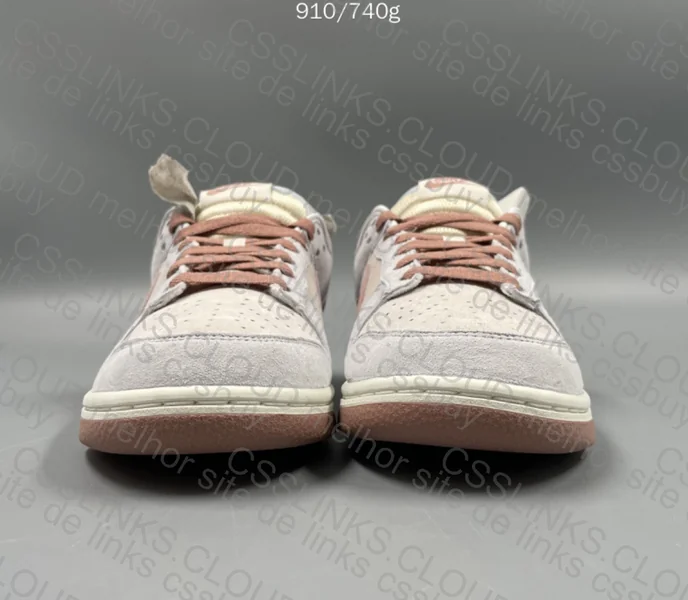 Nike Dunk Low "Fossil Rose" 2