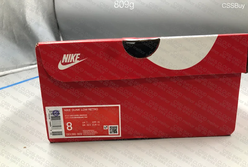Nike Dunk Low Georgetown 7