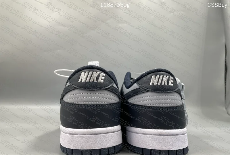 Nike Dunk Low Georgetown 3