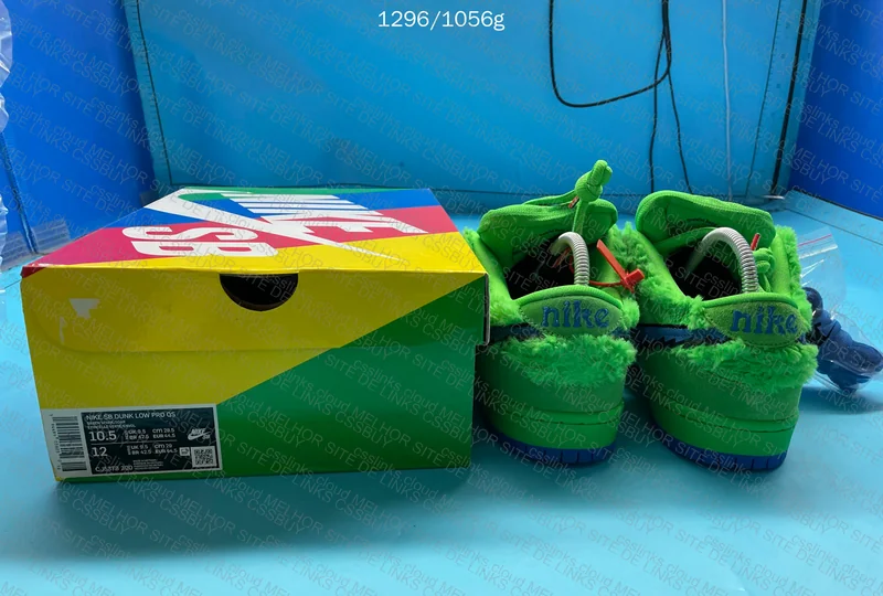 Nike Dunk Low Green Bear 5