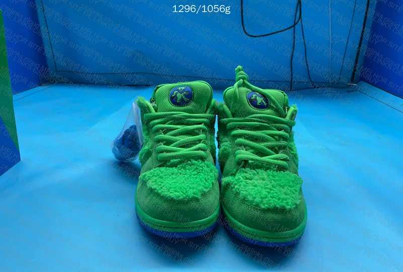 Nike Dunk Low Green Bear 6
