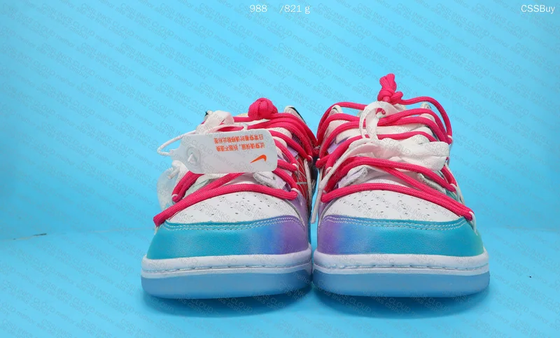 Nike Dunk Low Gwen Spider-man (Custom Fantasy) 4
