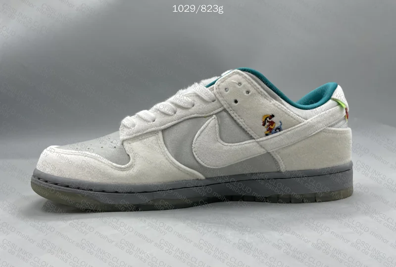 Nike Dunk Low Ice 7
