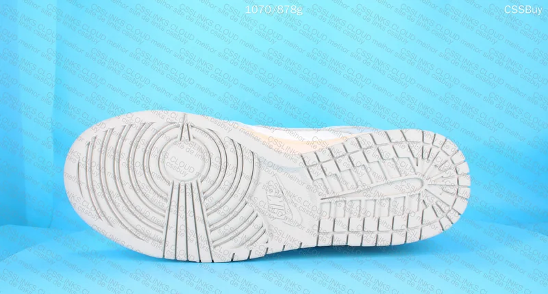 Nike Dunk Low Light Bone 10