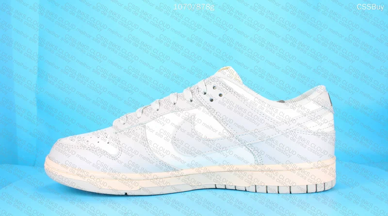 Nike Dunk Low Light Bone 9