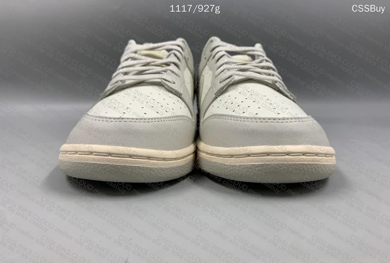 Nike Dunk Low Light Bone 9
