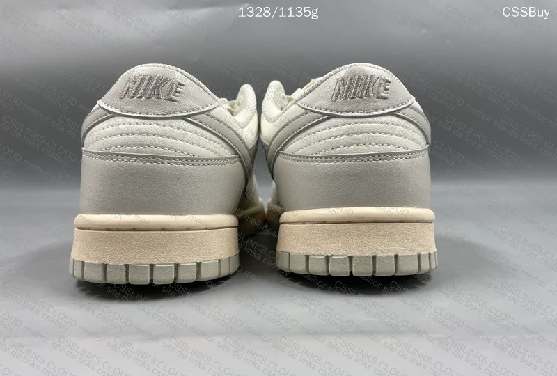 Nike Dunk Low Light Bone 3