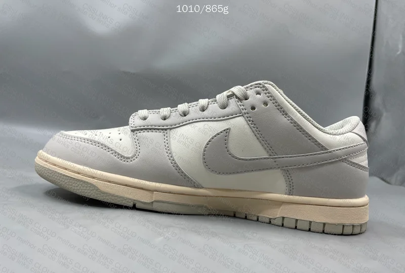 Nike Dunk Low Light Bone 3