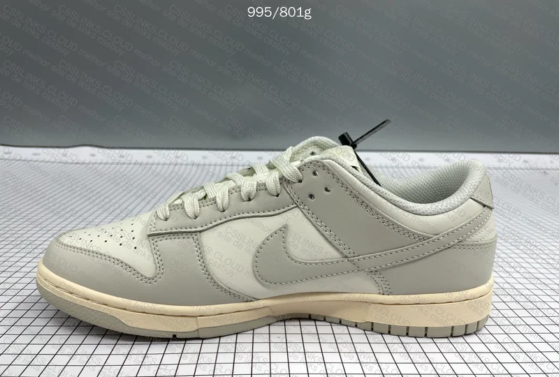 Nike Dunk Low Light Bone 10