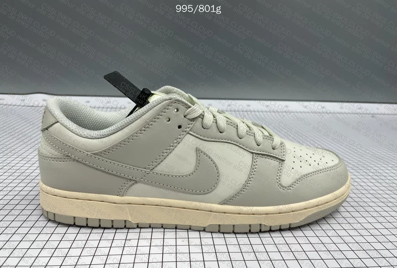 Nike Dunk Low Light Bone 4