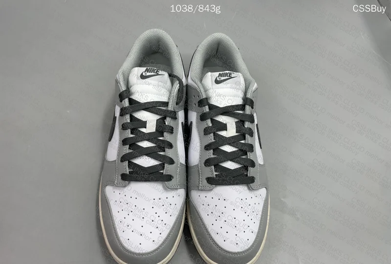 Nike Dunk Low Light Smoke Grey