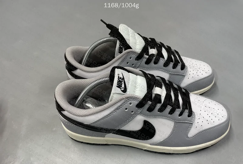 Nike Dunk Low Light Smoke Grey 4