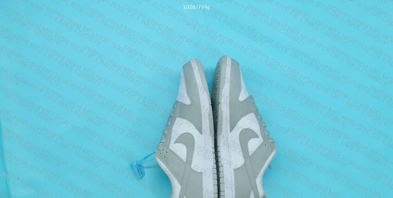 Nike Dunk Low Light Smoke Grey