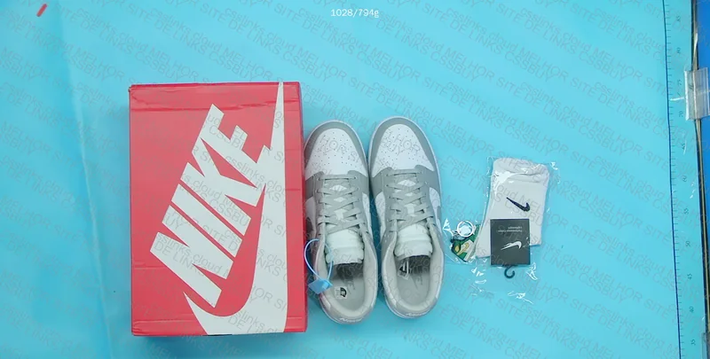 Nike Dunk Low Light Smoke Grey 3