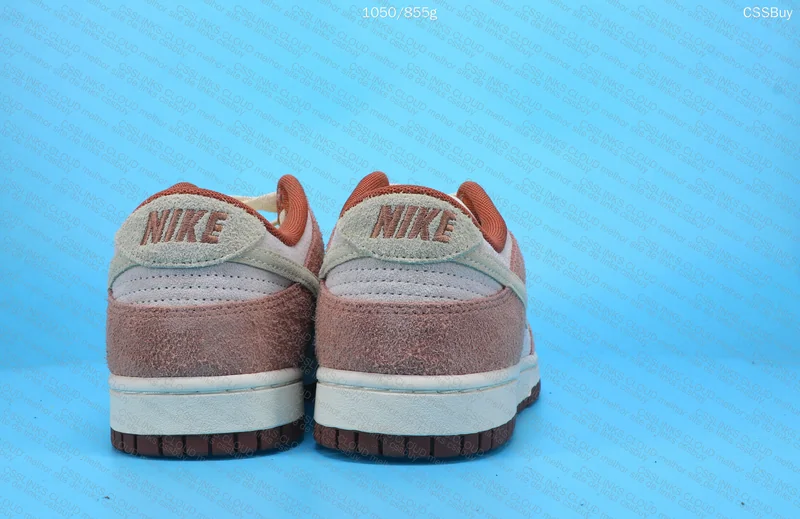 Nike Dunk Low Mediu Brow 2