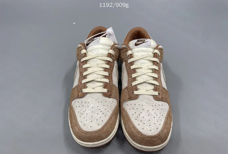 Nike Dunk Low Medium Curry