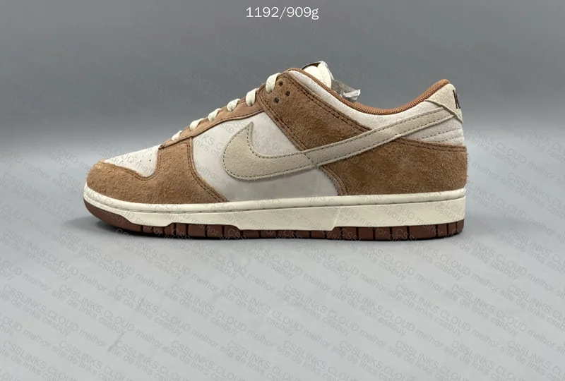 Nike Dunk Low Medium Curry 10