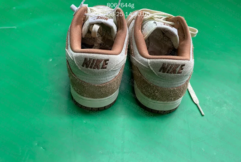 Nike Dunk Low Medium Curry