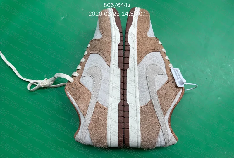 Nike Dunk Low Medium Curry 2