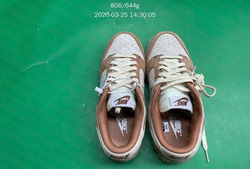 Nike Dunk Low Medium Curry 3