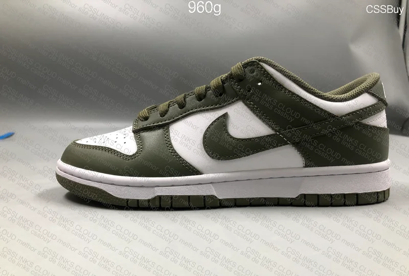 Nike Dunk Low Medium Olive 3