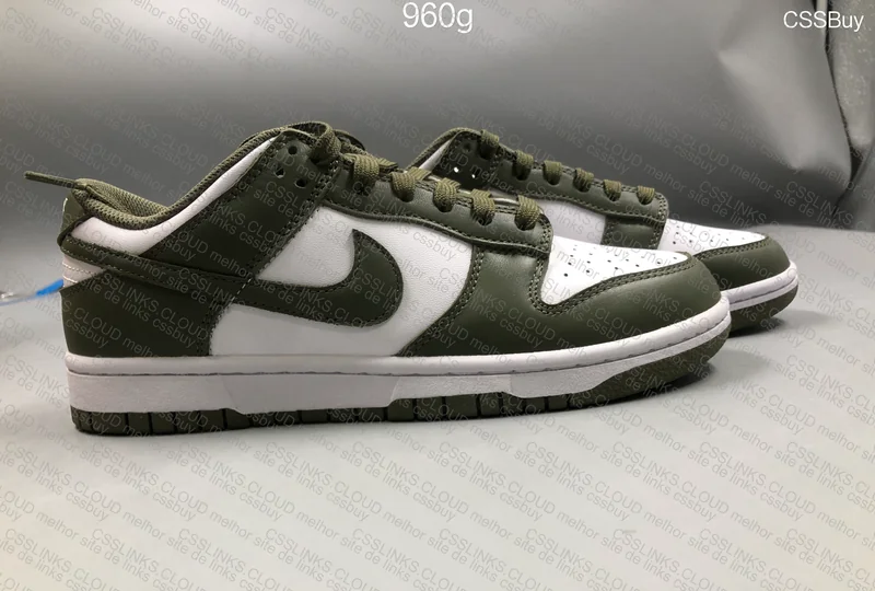 Nike Dunk Low Medium Olive 7