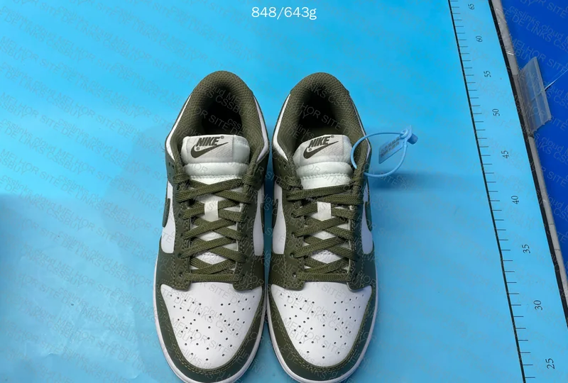 Nike Dunk Low Medium Olive