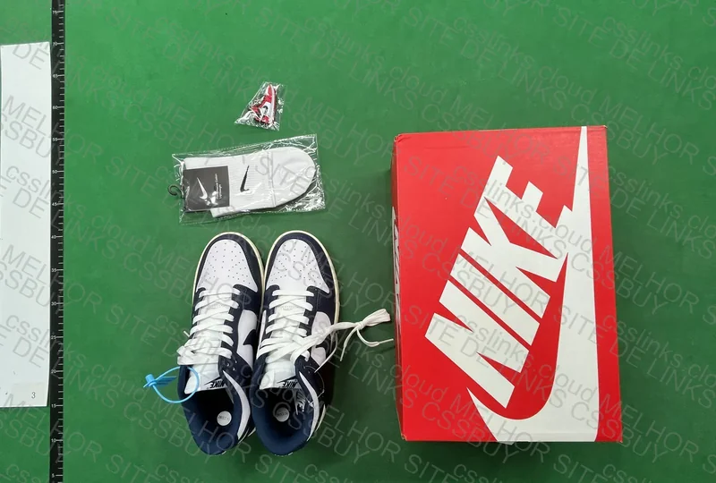 Nike Dunk Low Midnight Navy and White 4