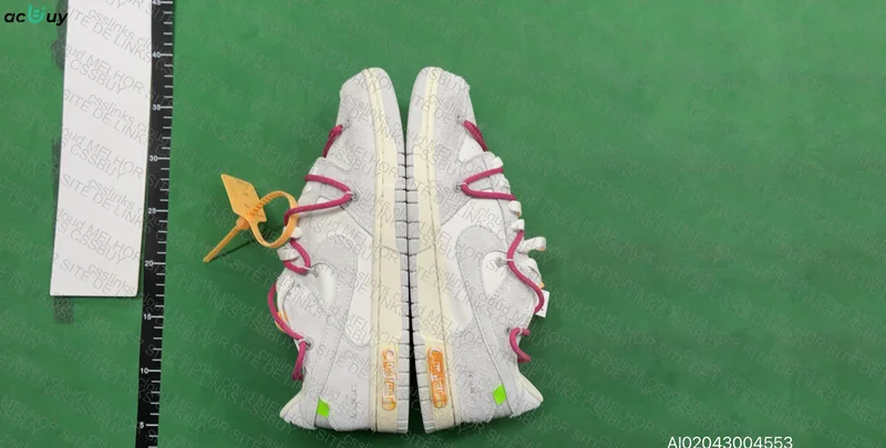 NIKE DUNK LOW OFF WHITE 6