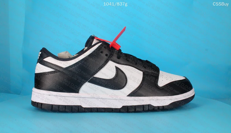 Nike dunk low panda 7
