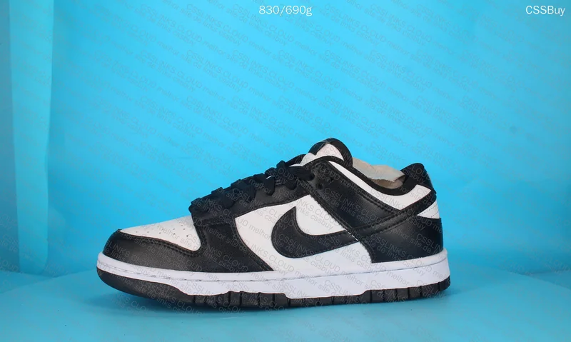 NIKE DUNK LOW PANDA 4