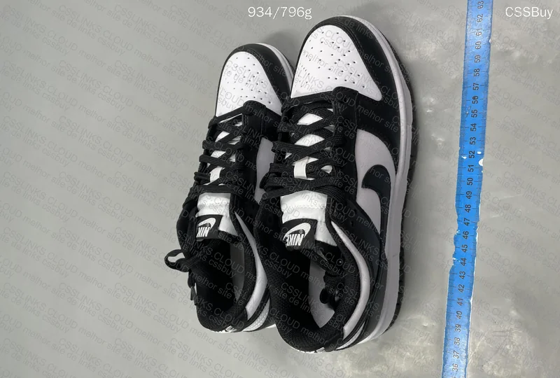 Nike Dunk Low Panda
